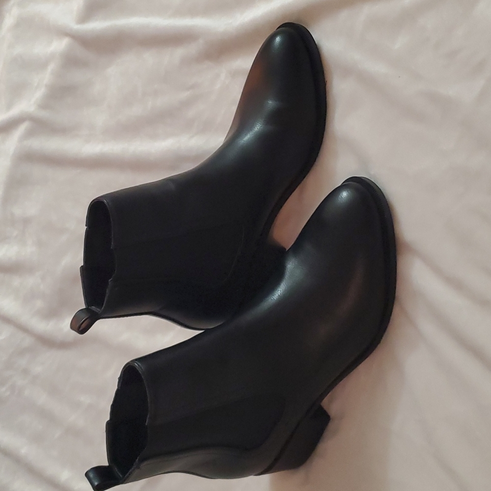 Chelsea boots, faux leather, black